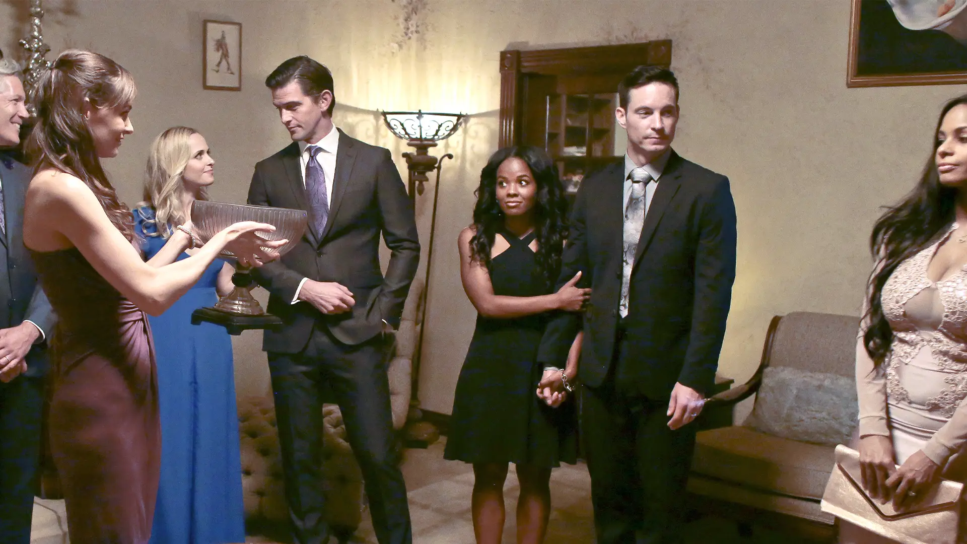 دانلود فیلم شب‌های ممنوعه حومه - Suburban Swingers Club 2019